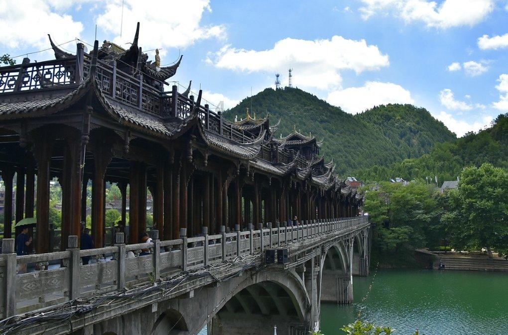 房子还在还贷款可以公证给前妻吗？游戏画面